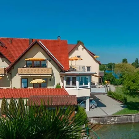 Gaestehaus Am Bodensee 3* 博登斯边的伊门施塔特