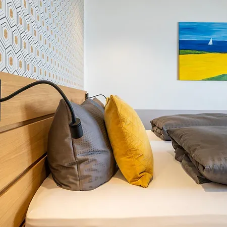 Gaestehaus Am Bodensee 博登斯边的伊门施塔特