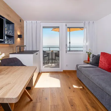 Gaestehaus Am Bodensee 招待所 博登斯边的伊门施塔特