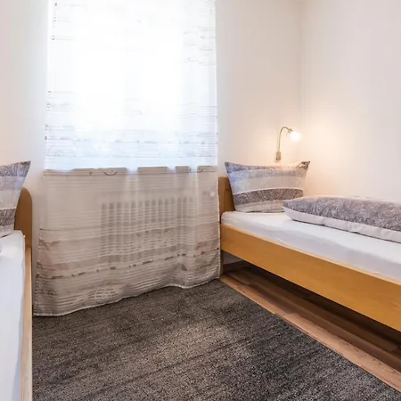 Gaestehaus Am Bodensee 博登斯边的伊门施塔特