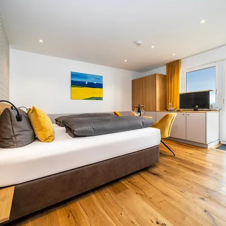 Gaestehaus Am Bodensee 3* 博登斯边的伊门施塔特