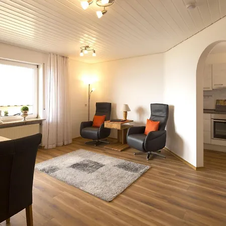 招待所 Gaestehaus Am Bodensee 博登斯边的伊门施塔特