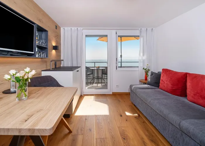 Gaestehaus Am Bodensee ゲストハウス インメンシュタート・アム・ボーデンゼー