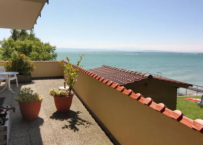 ゲストハウス Gaestehaus Am Bodensee